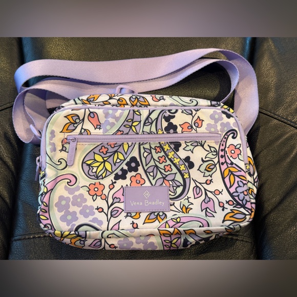 Vera Bradley Handbags - Vera Bradley Messenger/Crossbody Women's Bag